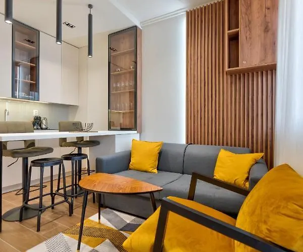 Osmica Lepoticca * Zlatibor